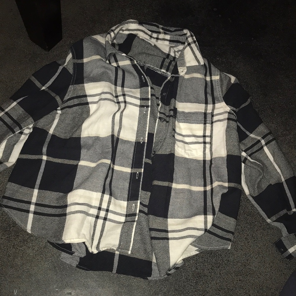 Women’s plaid button down top sz large